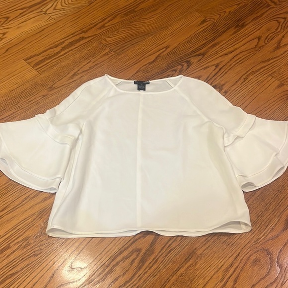 Aqua Woman’s White Short Sleeve Top Size XS - Picture 1 of 4